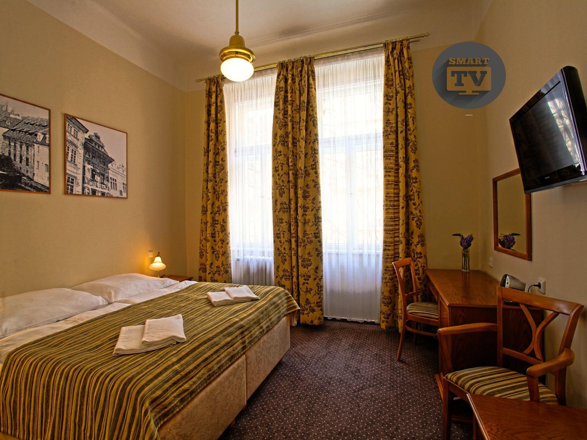 Hotel Anna 3*