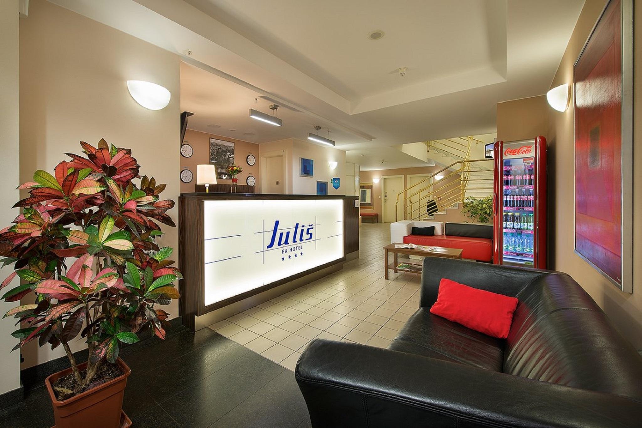 Hotell Ea Julis