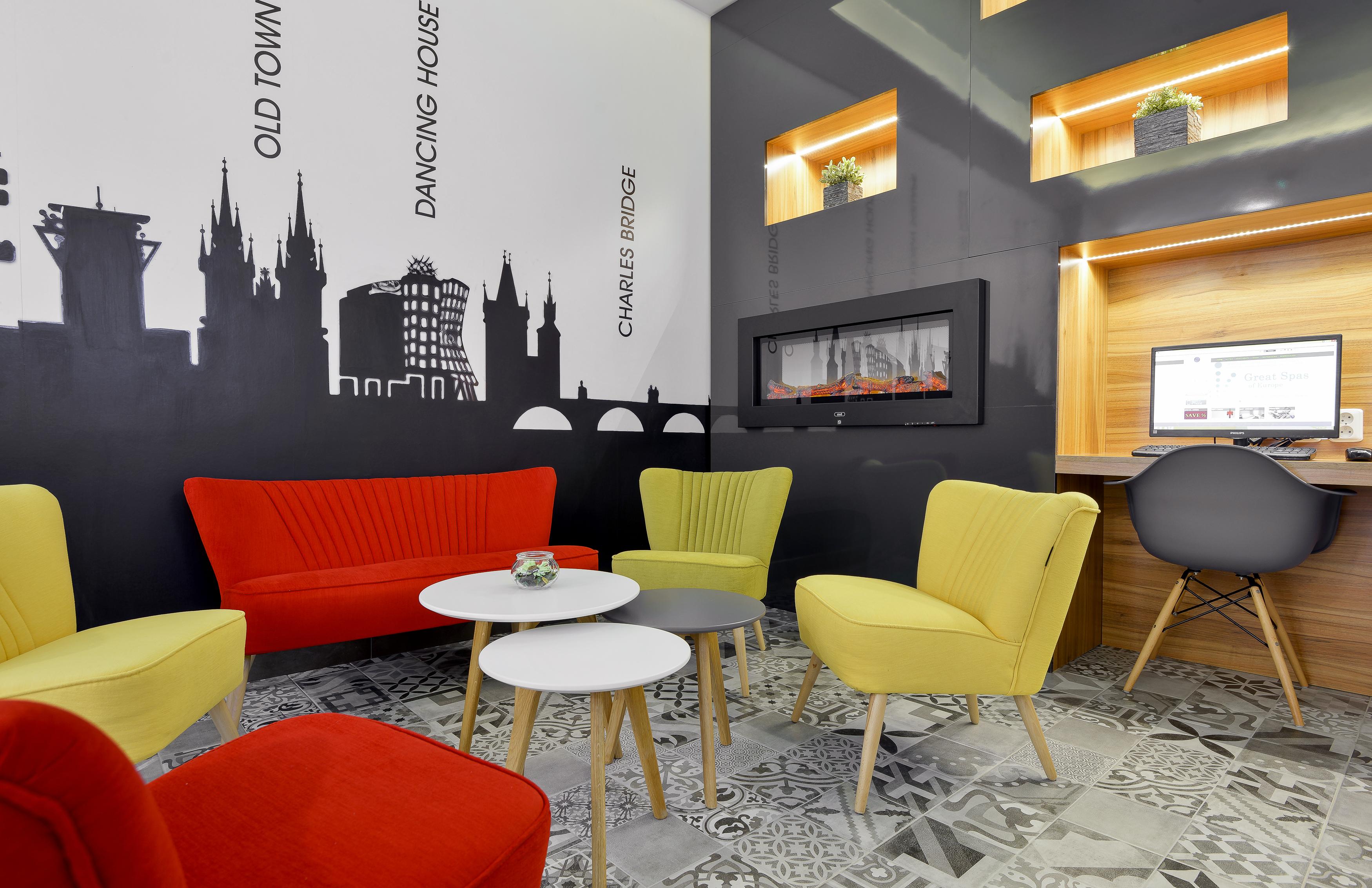 Hotel Garden Court 4*