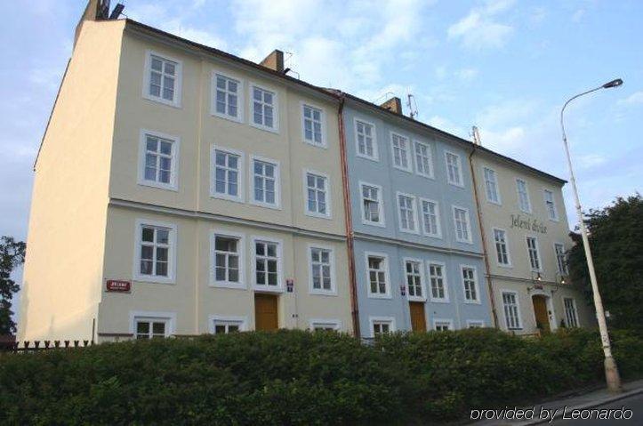 Ea Jeleni Dvur Castle Hotell