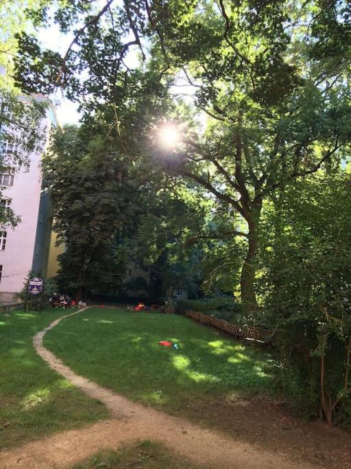 Apartmán V Srdci Zizkova 3 Praha