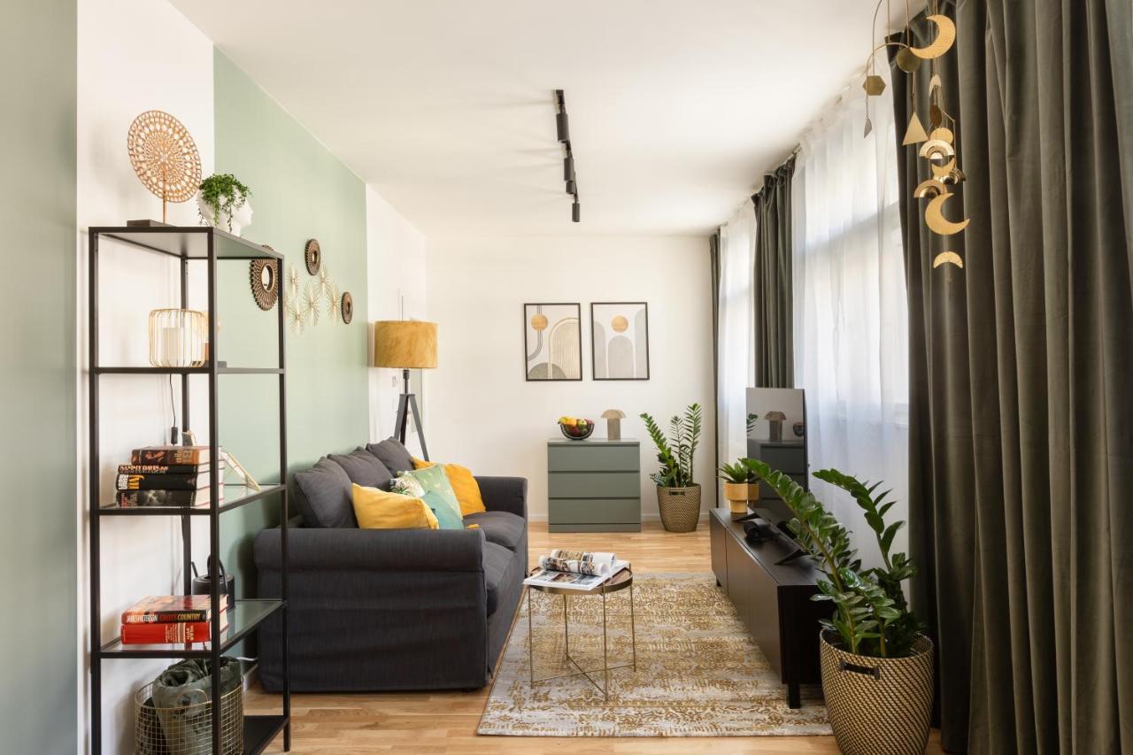 Bohemian Rhapsody Apartment Prague
