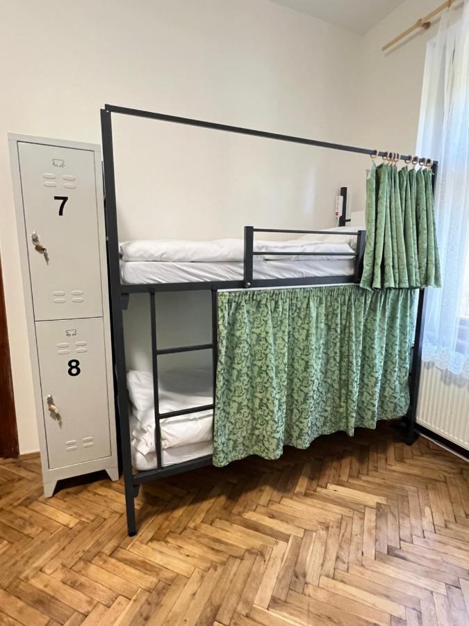 Hostel Do-re-mi *