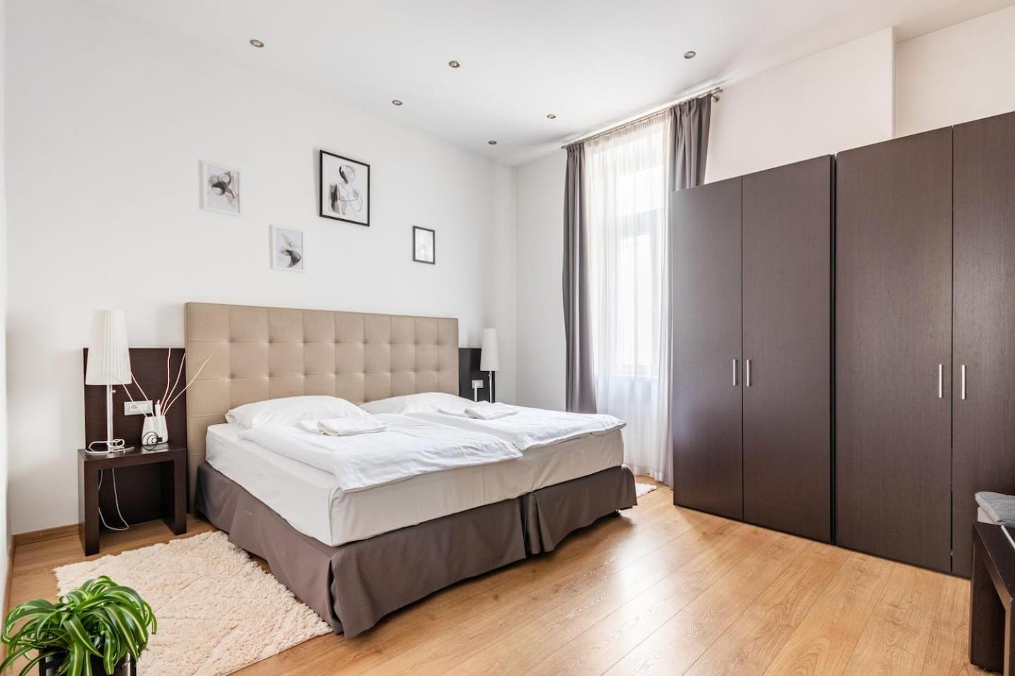 Apartment Place Of Grace - 50 Meters From Dancing House Prag