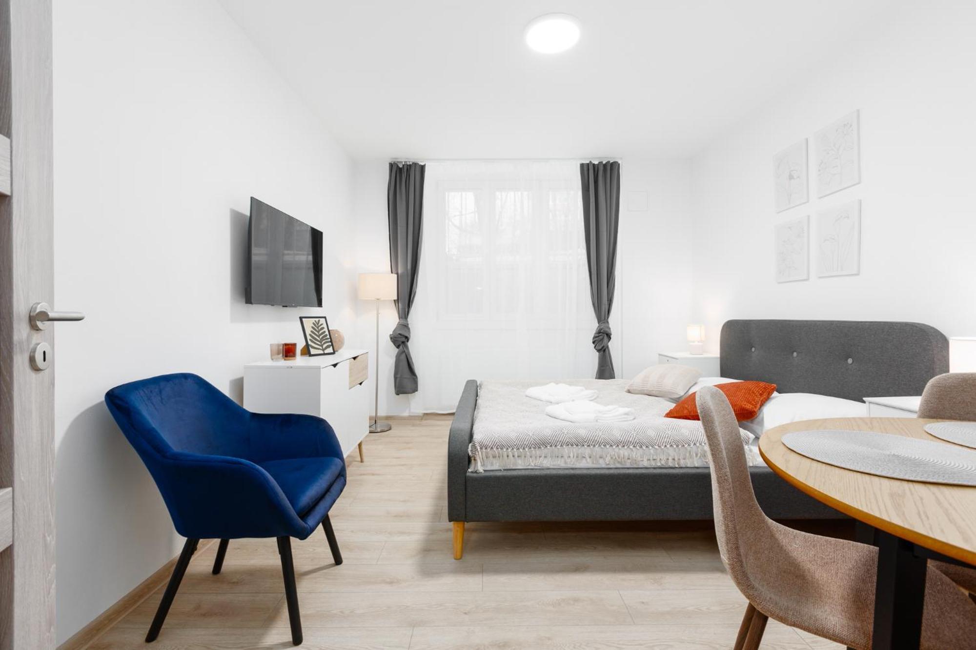 2 Bedrooms Near The Metro * Prag