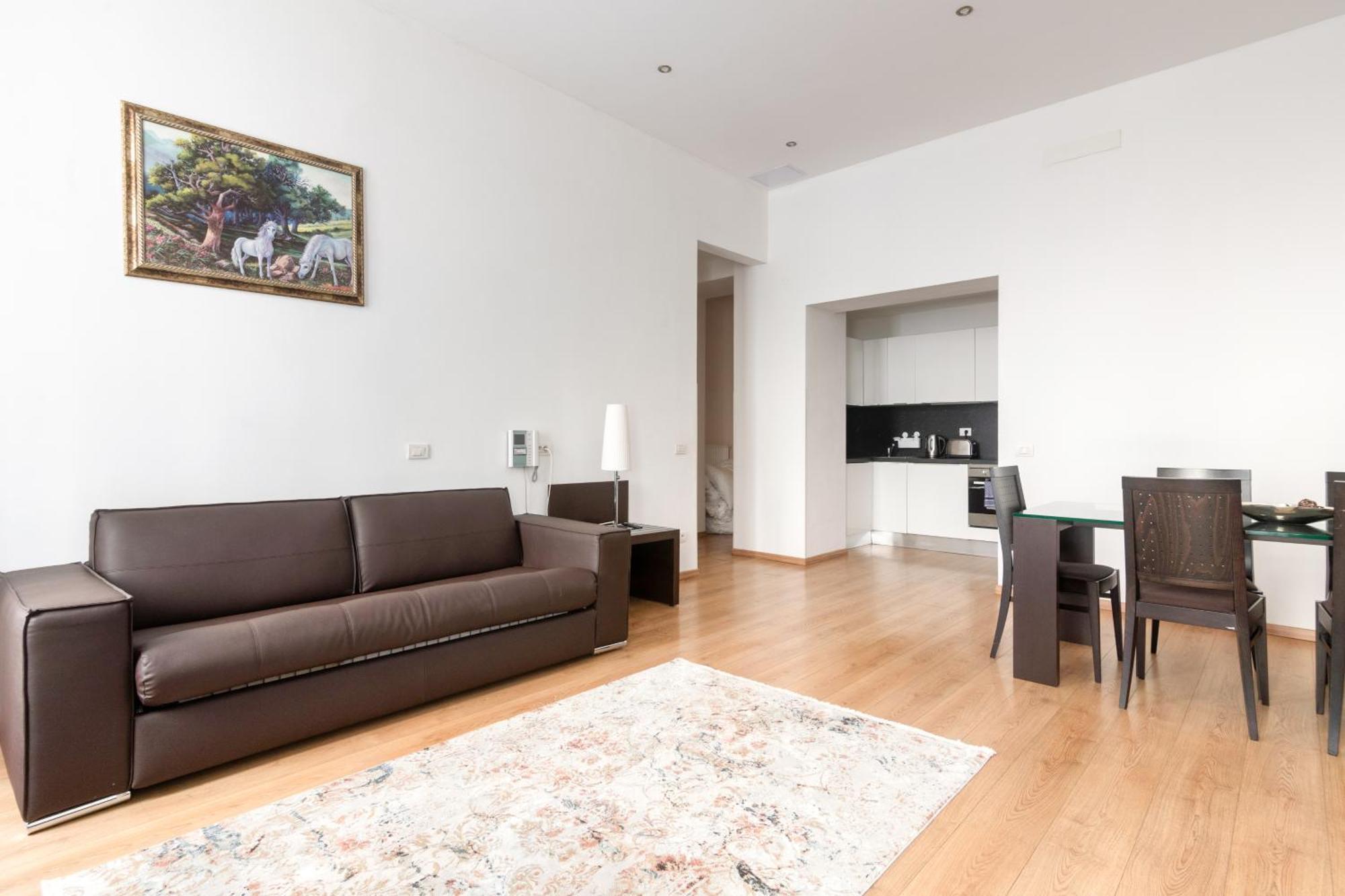 Riverside Palace Apartment