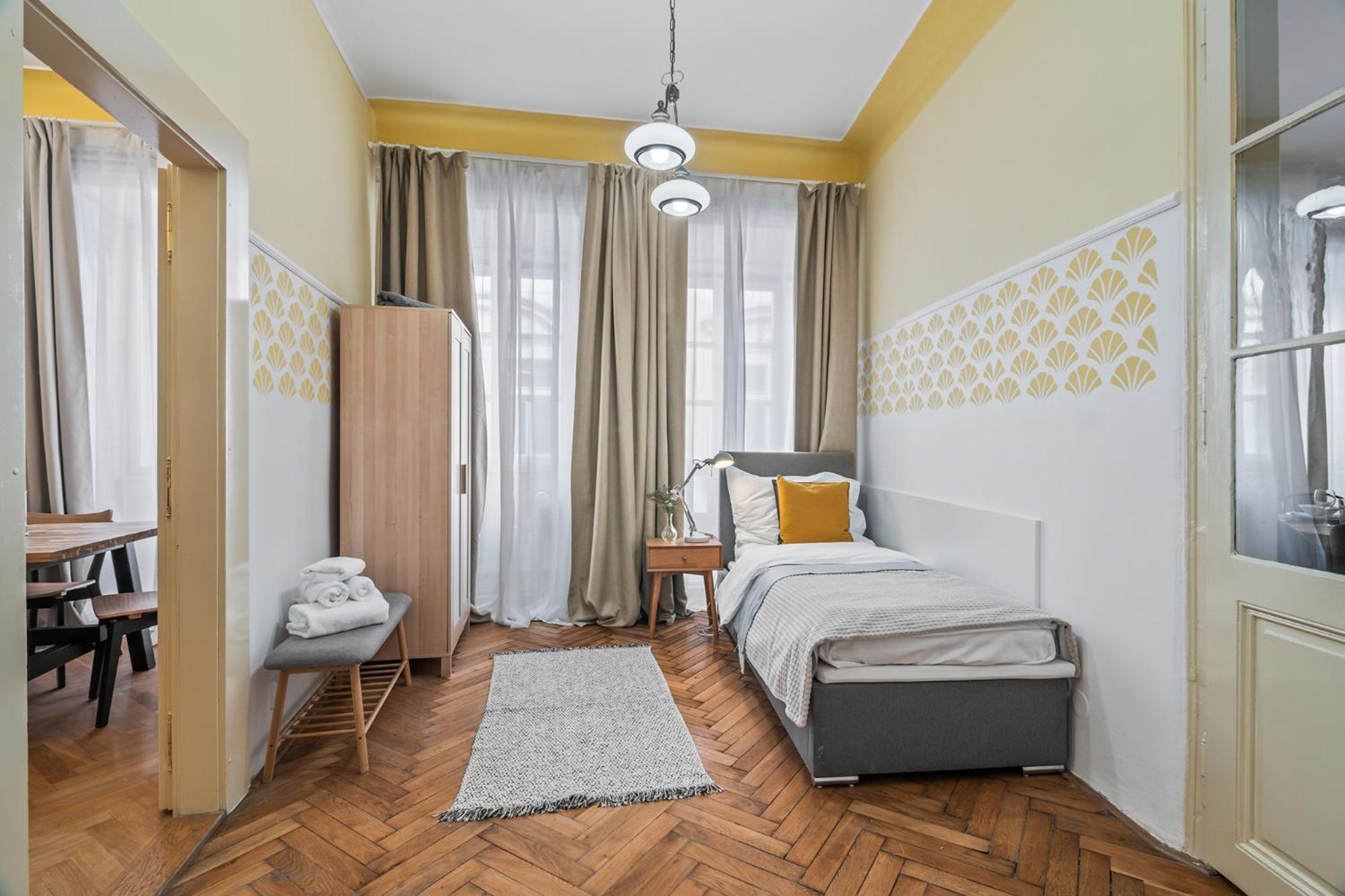 Charles Bridge Historical Apts By Michal&friends