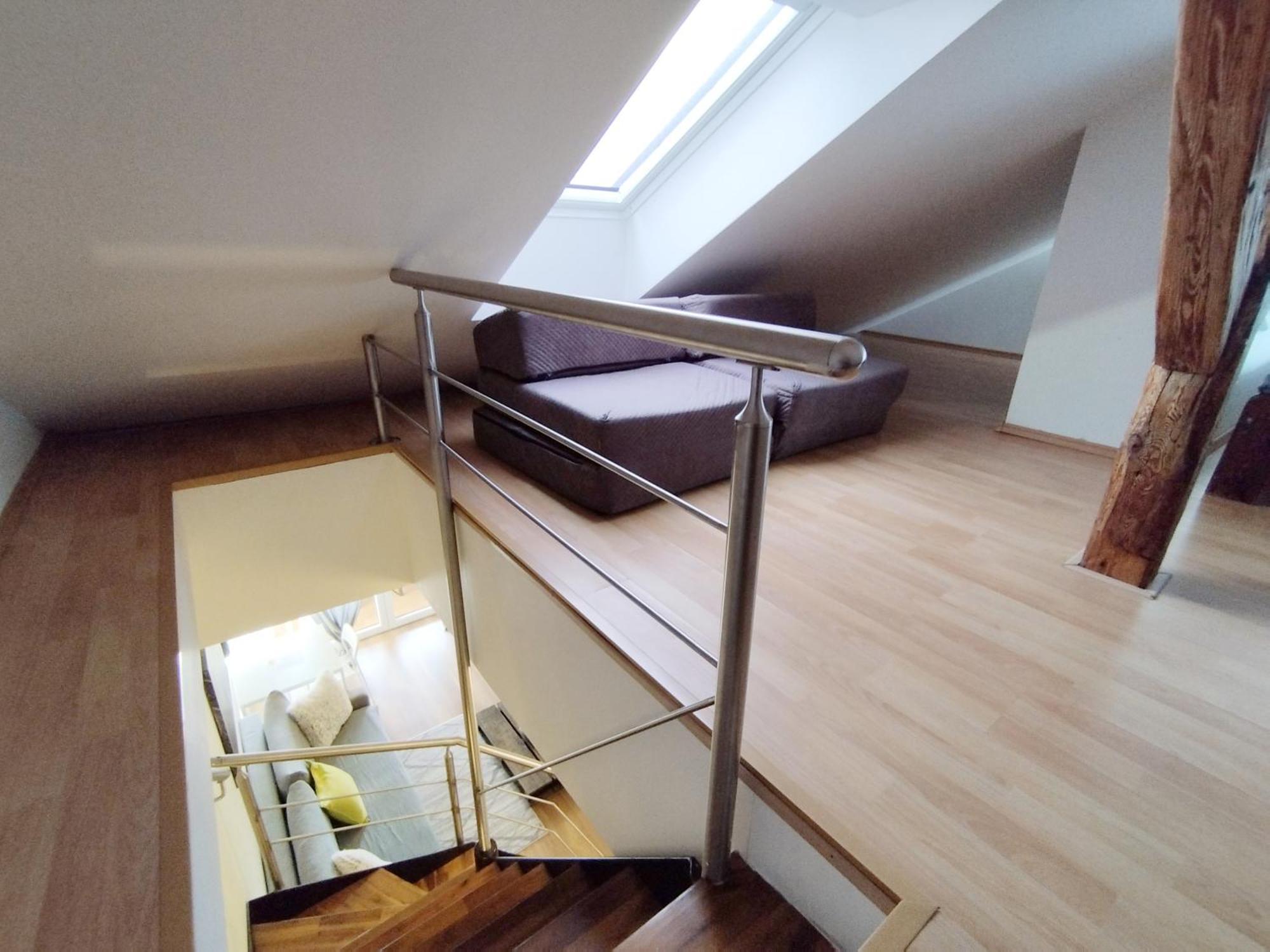 Cozy Rooftop With Balcony Prag