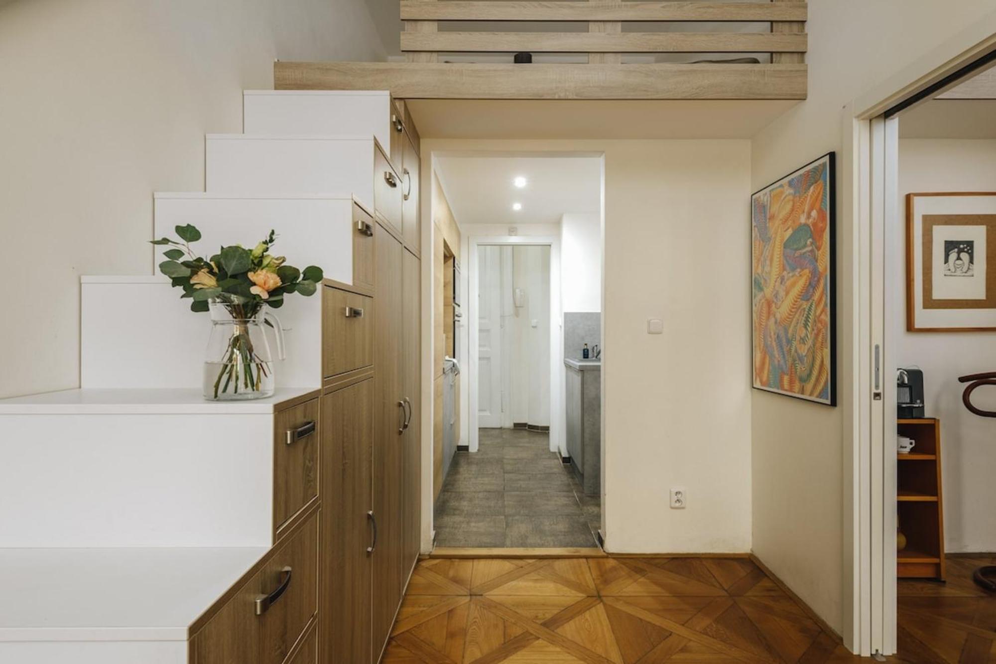 Cozy & Comfortable Walking Anywhere Want Sen Apartment