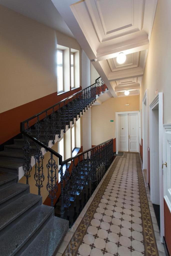 Apartment Riverside Palace