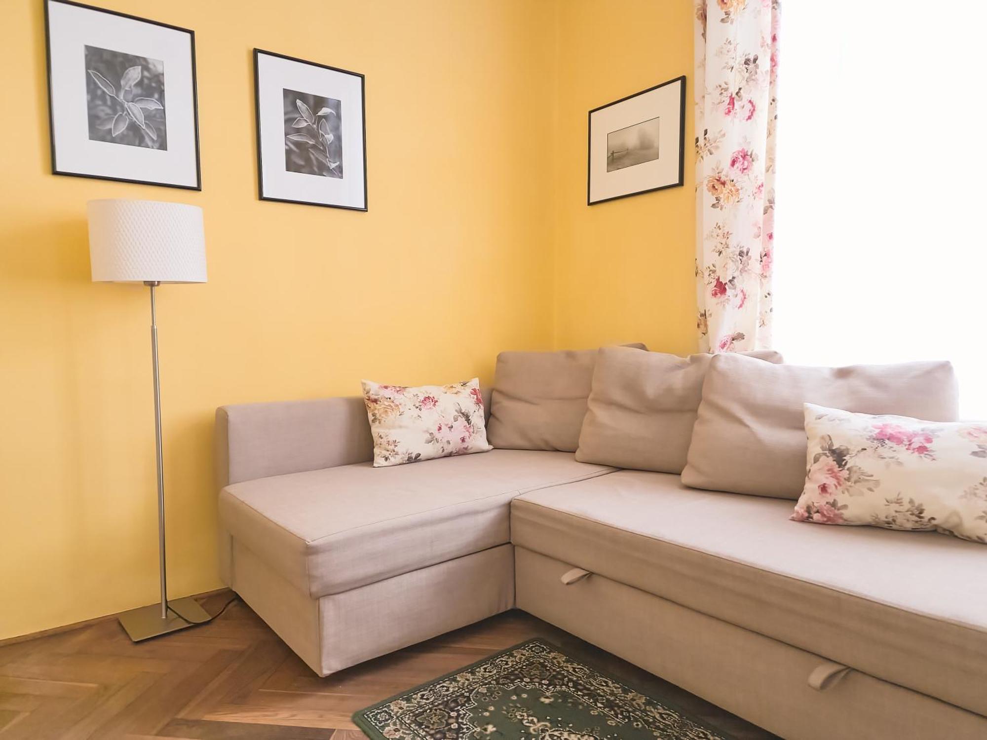 Modern - Centre Apartment