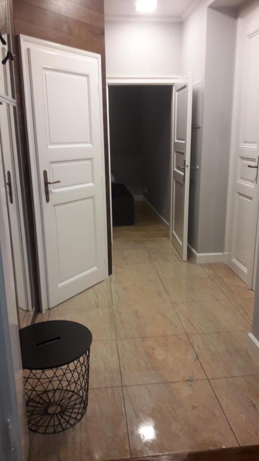 Holec Apartment *