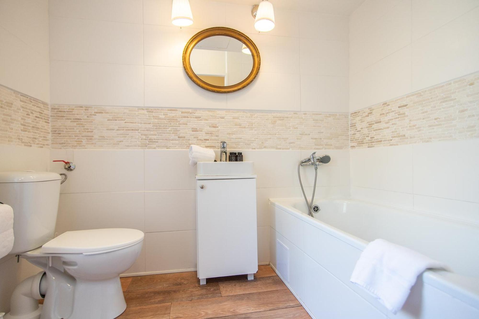 Privat bolig With Double Bed In Zizkov - Shared Bathroom Prag
