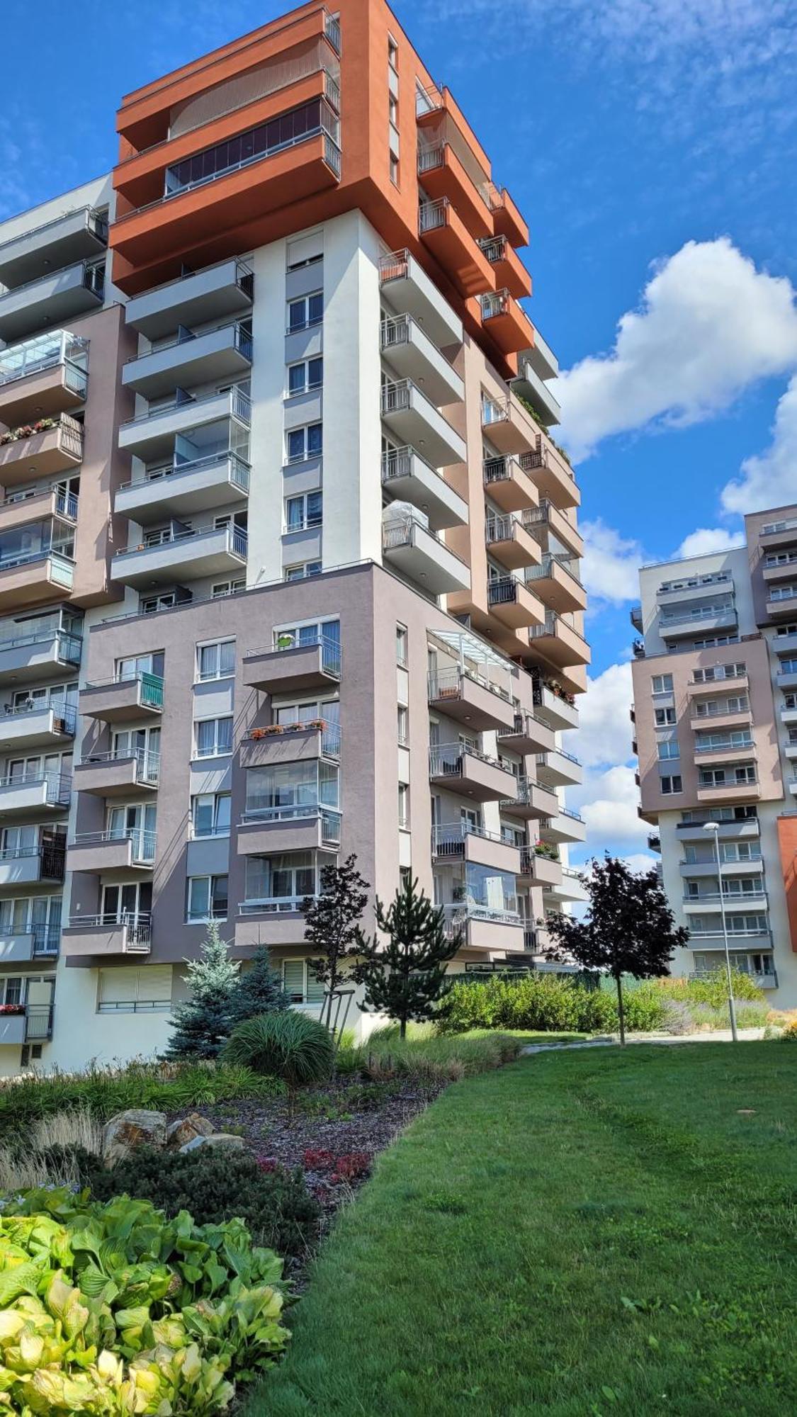 - Letnany 178 Zimni Zahrada Prag