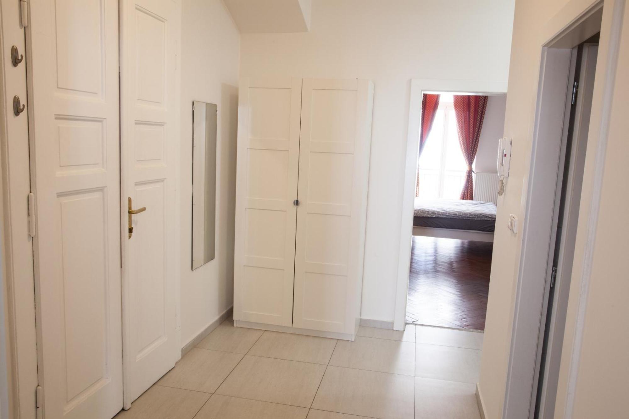 Spacious 2 Bedroom With Terrace * Prag