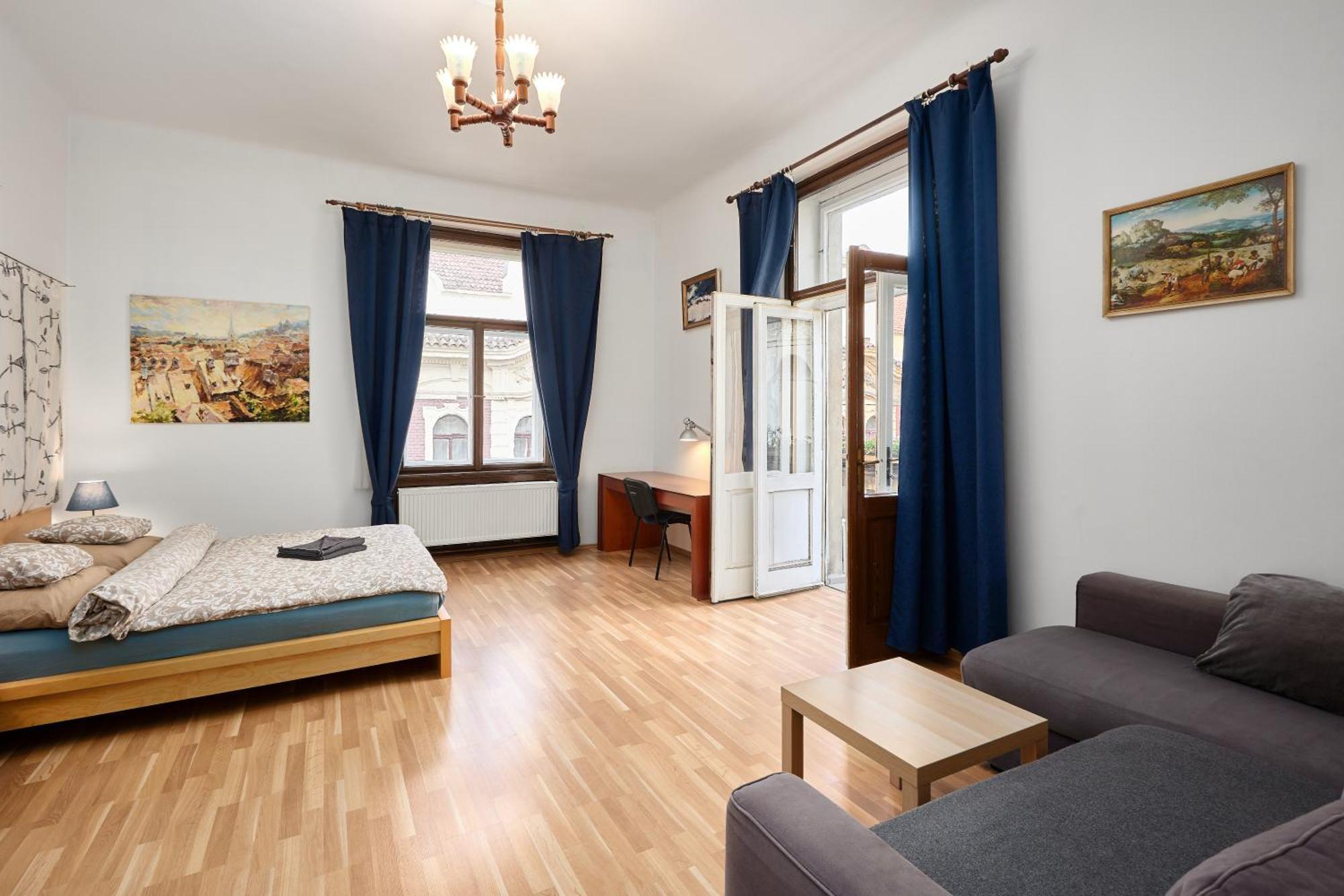 Privat bolig Old Town & Parking Assistance