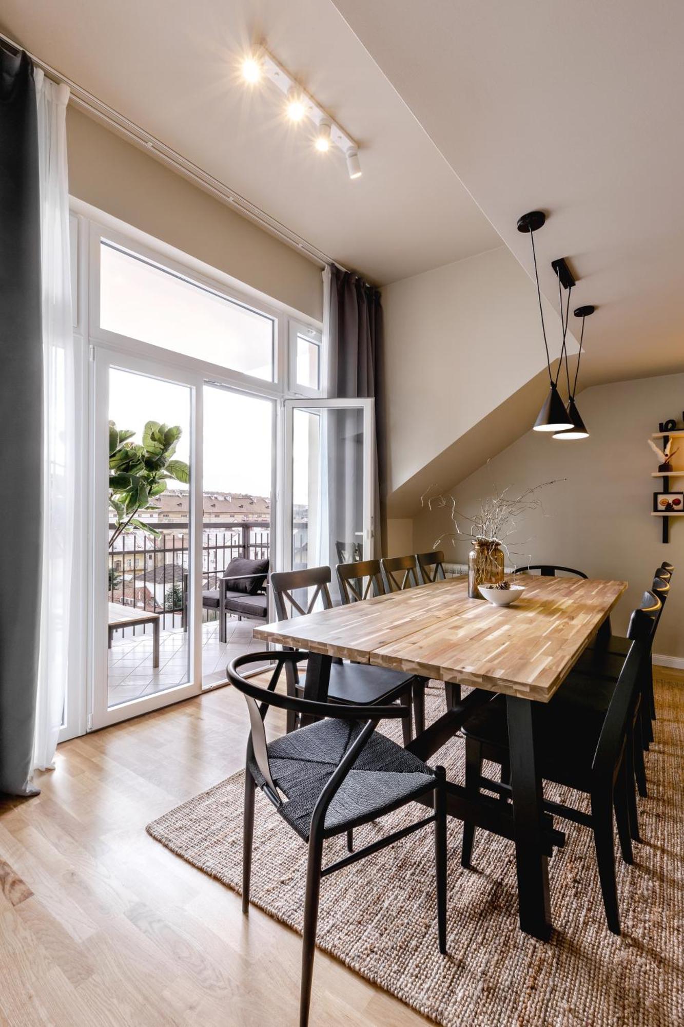 Turnkey I Karlin Square Praha