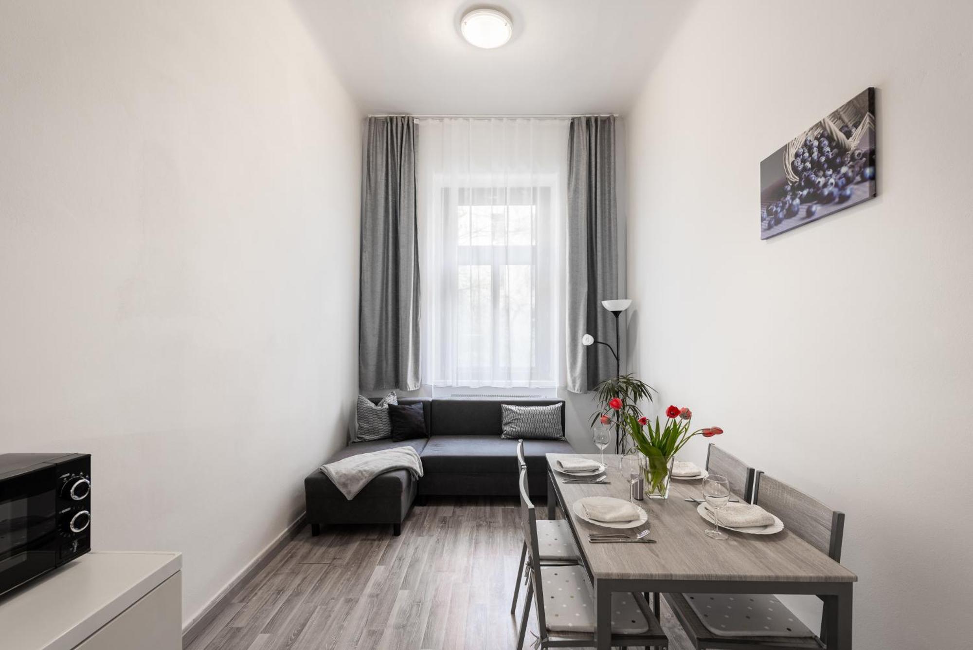 Lucky Angel Prague-karlin Apartment