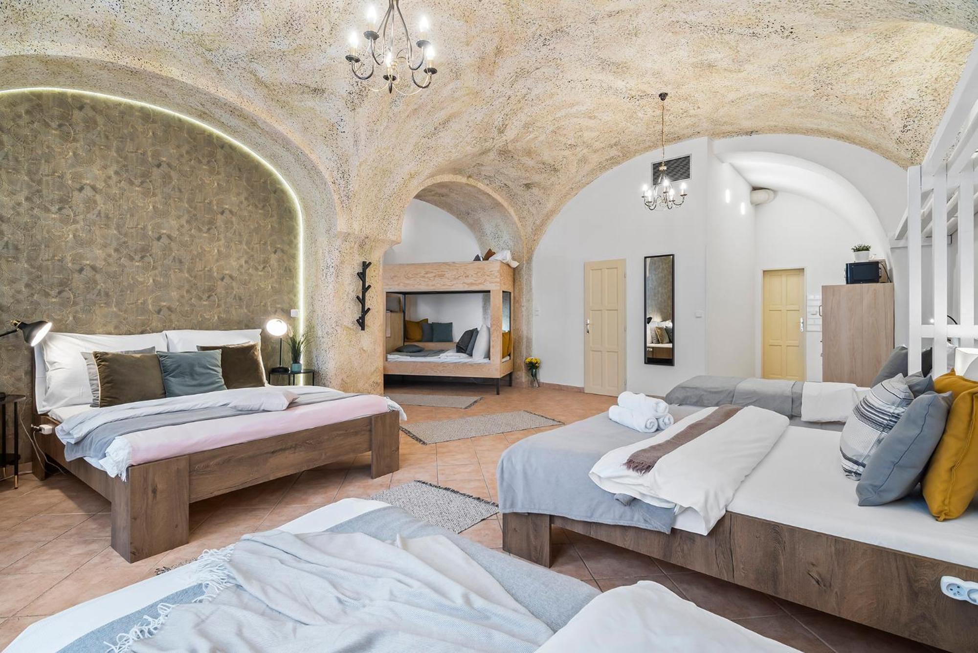 Apartment Charles Bridge Historical Apts By Michal&friends *