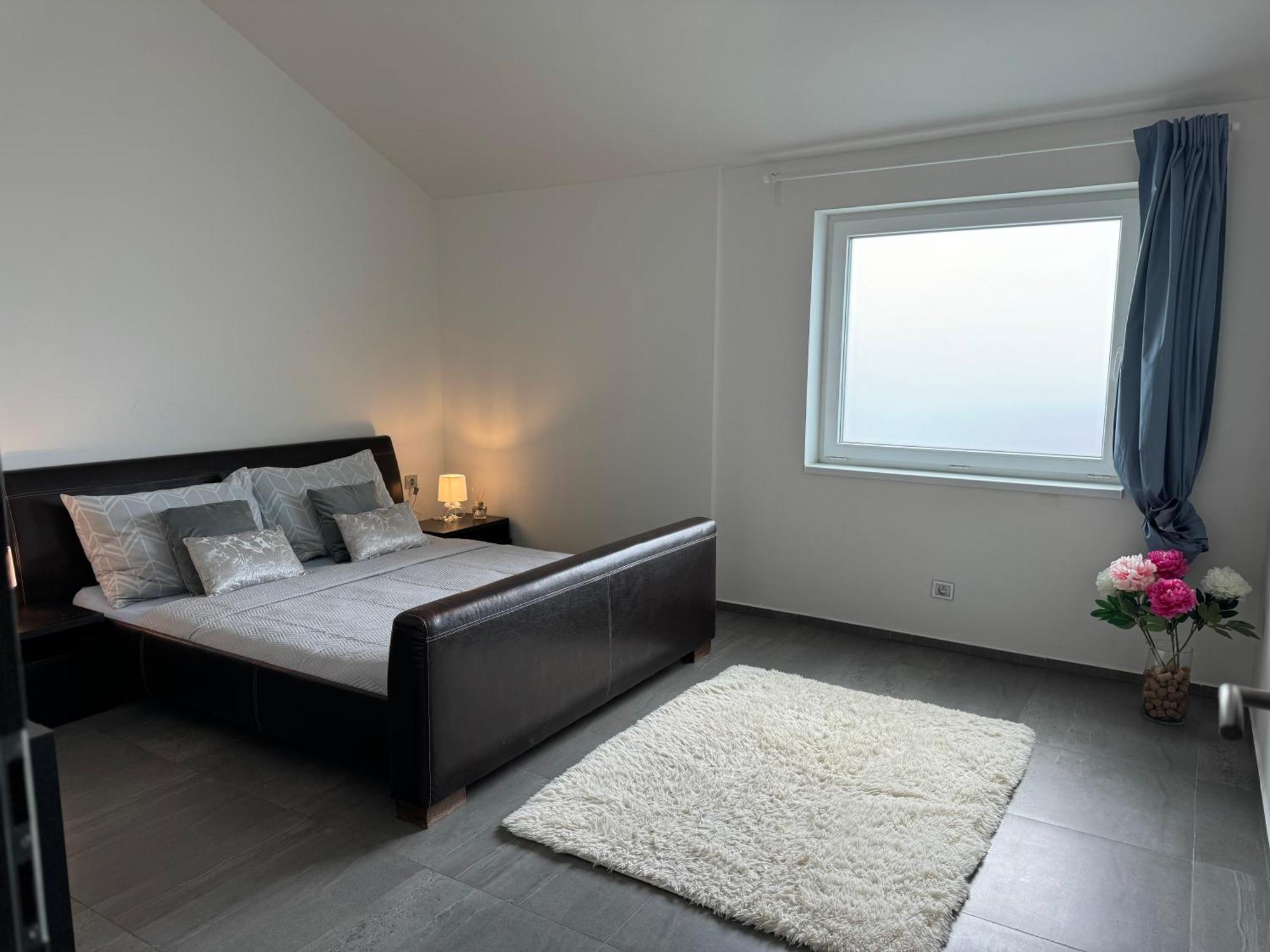 Lejlighed 2rooms 76m2 New *