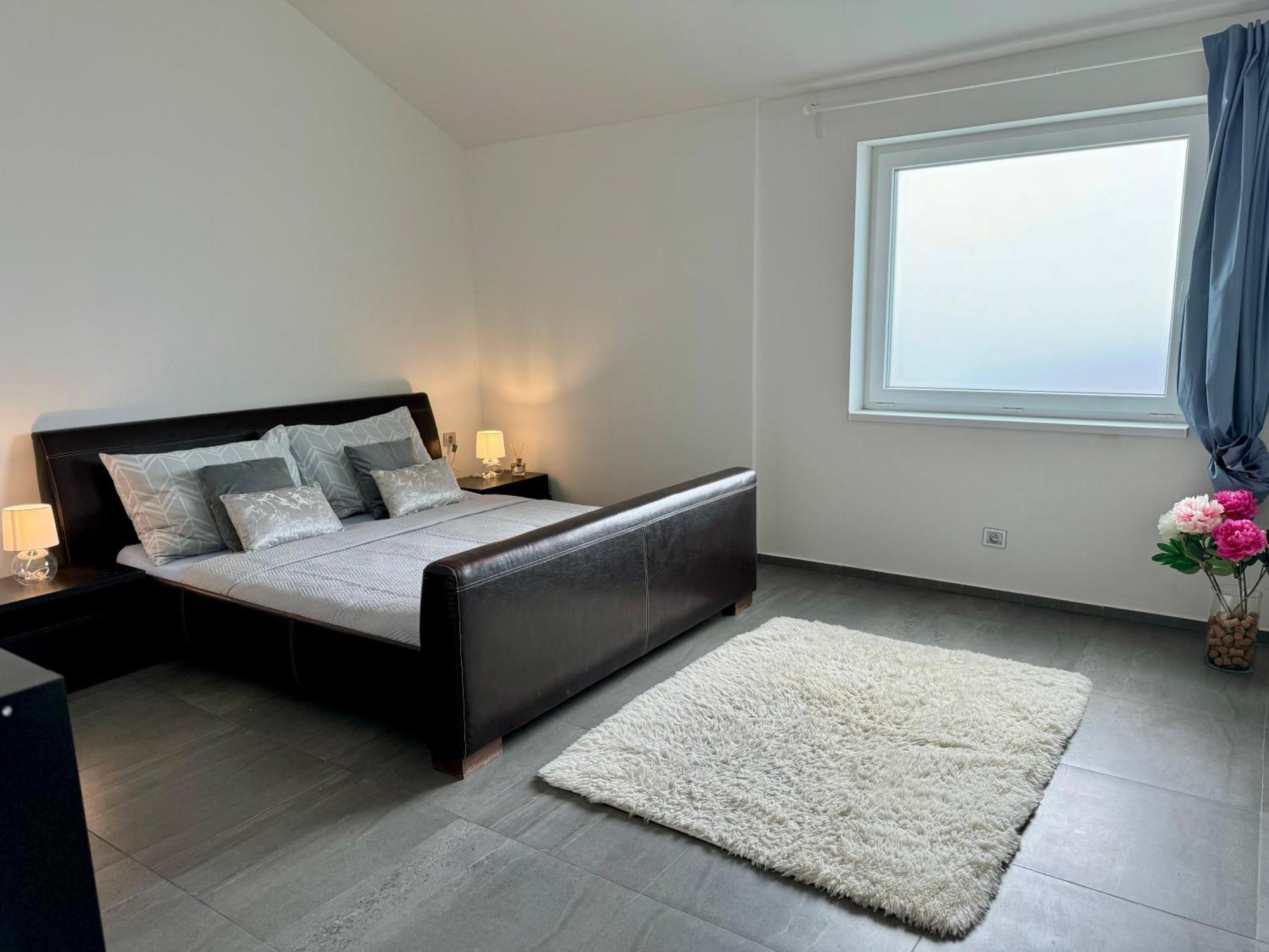 2rooms 76m2 New Lejlighed Prag