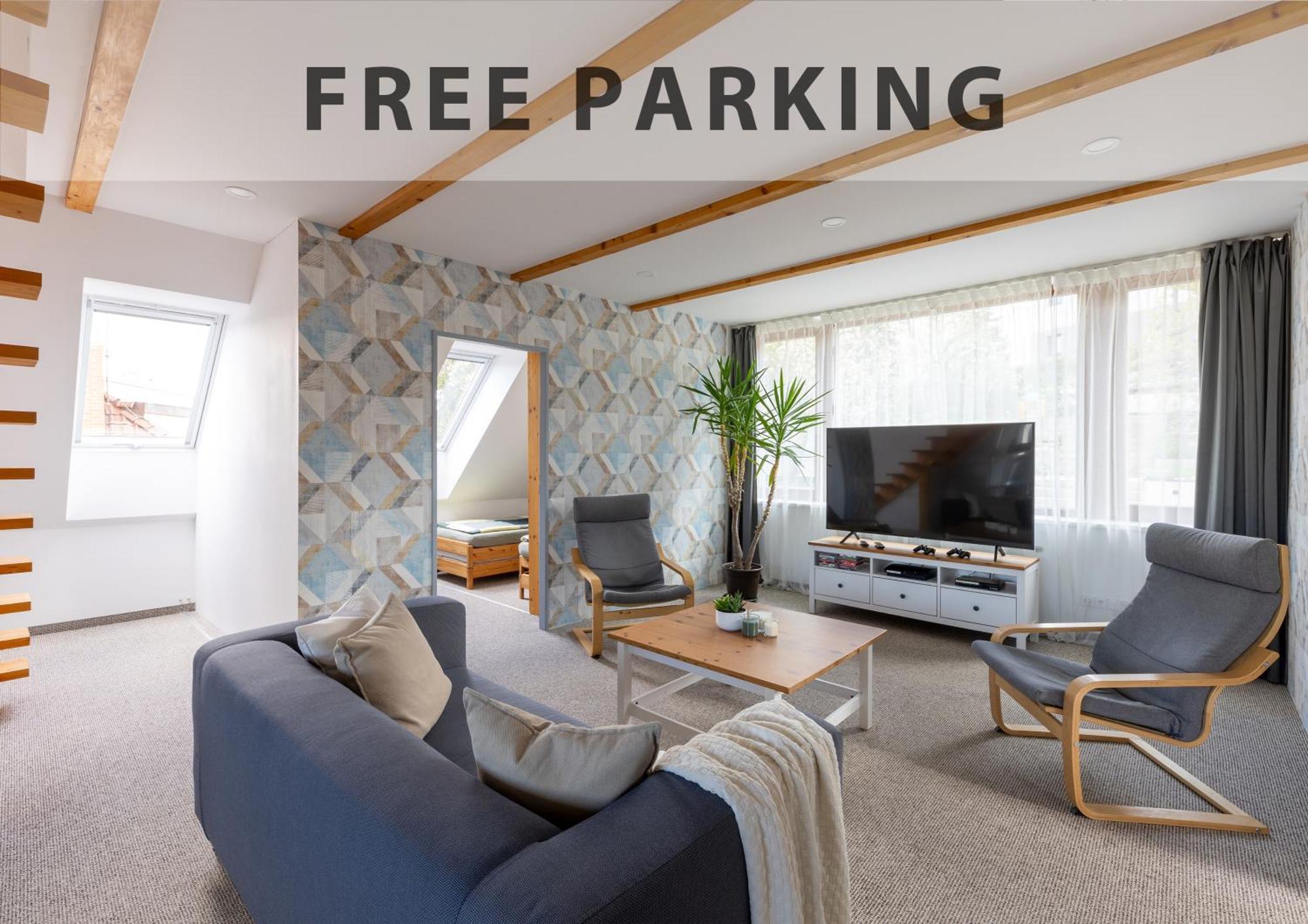 Plzenska 465 Free Parking & Ps3 Prag