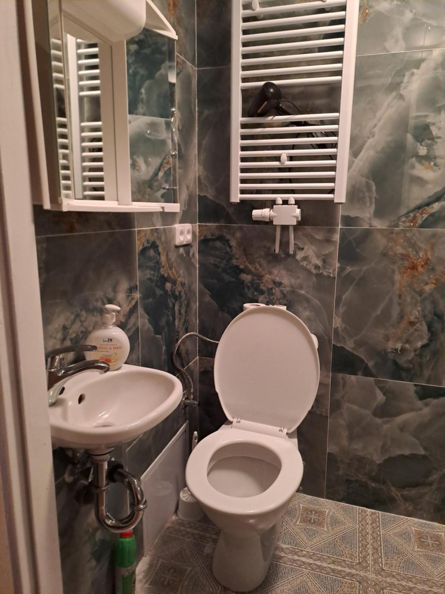 Apartment Nha Nghi Cho Cap Doi Va Gia Dinh