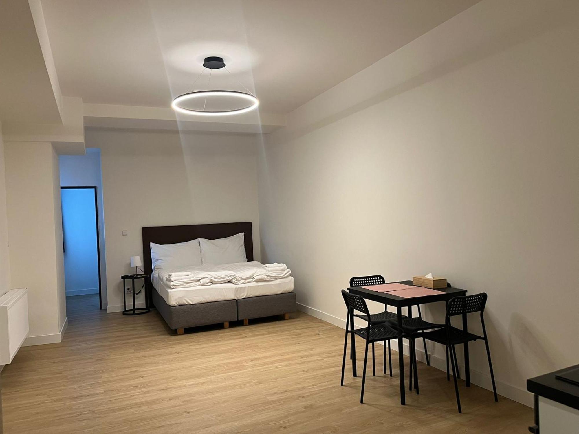 Post 120 Hotell Prag
