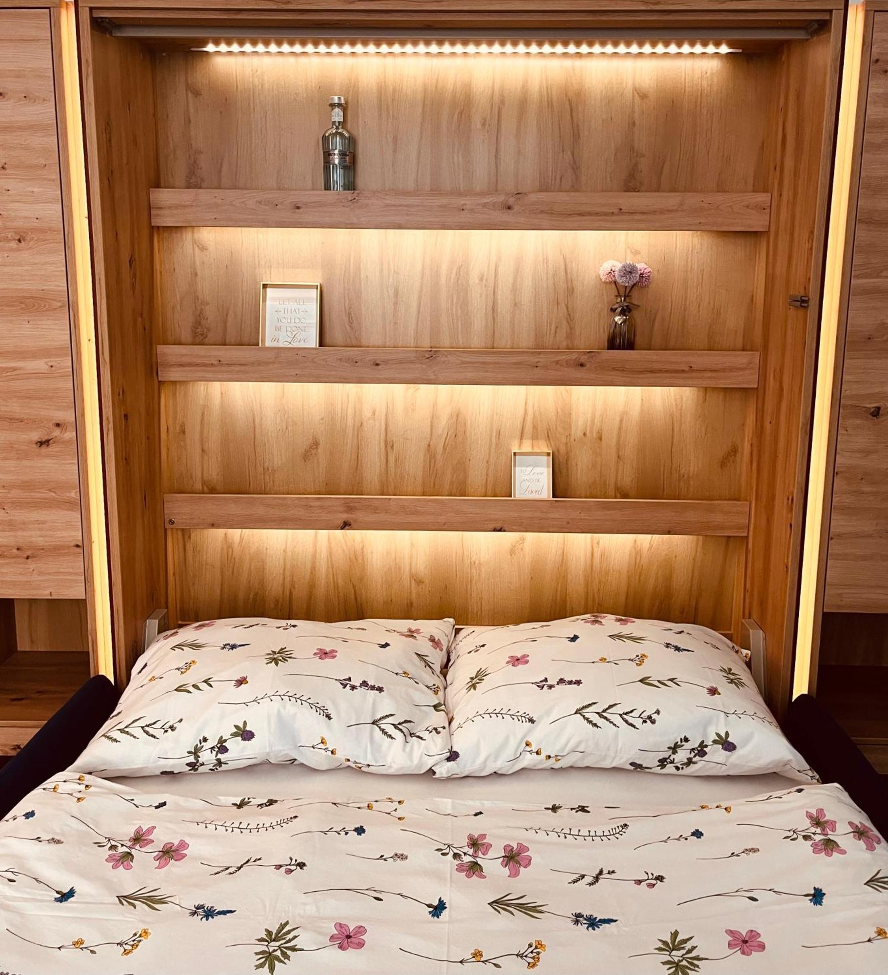Modern Na Hluboke In - Ideal For 4 * Prag