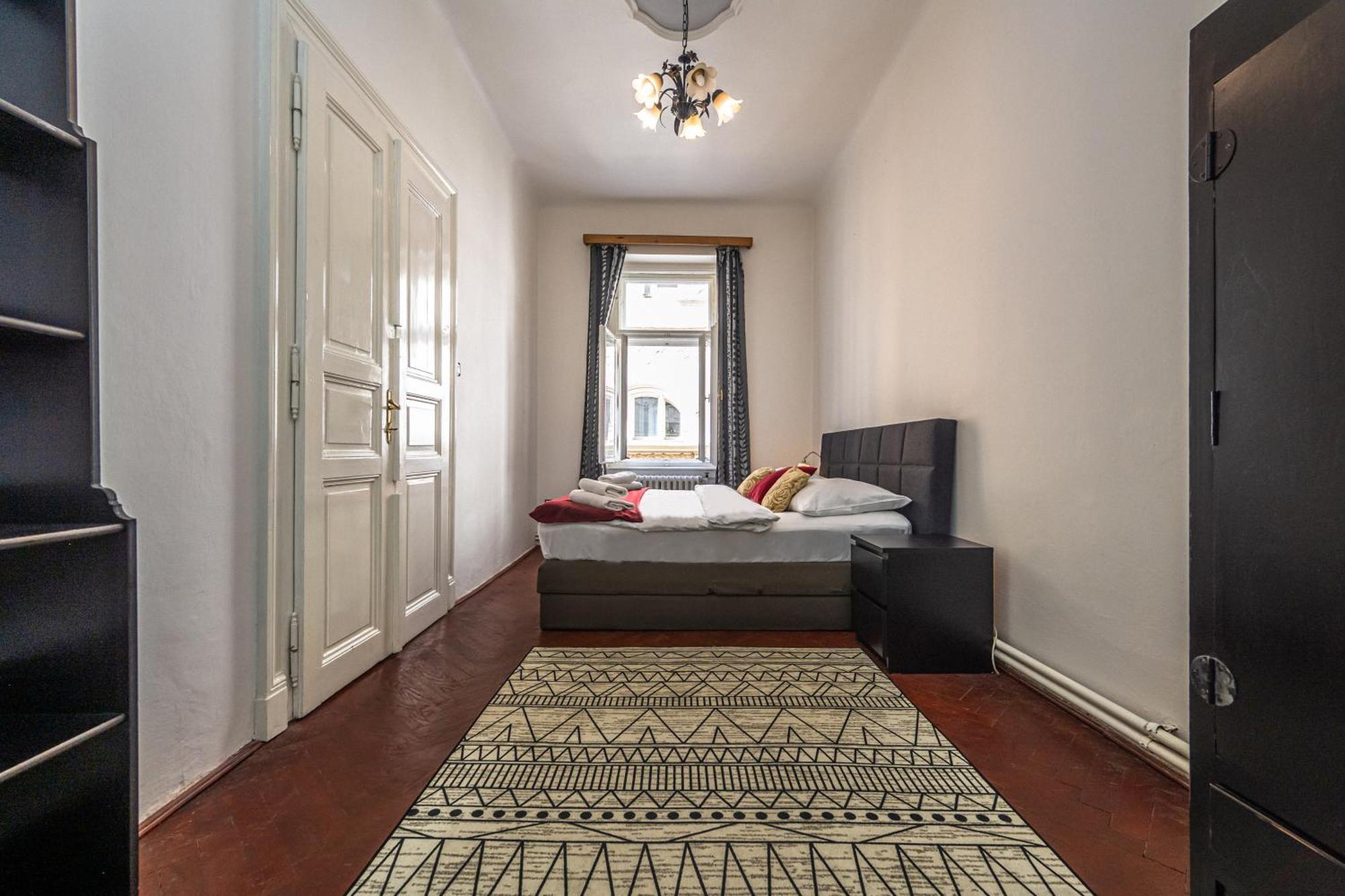 Wishlist Residences - Old Town Square