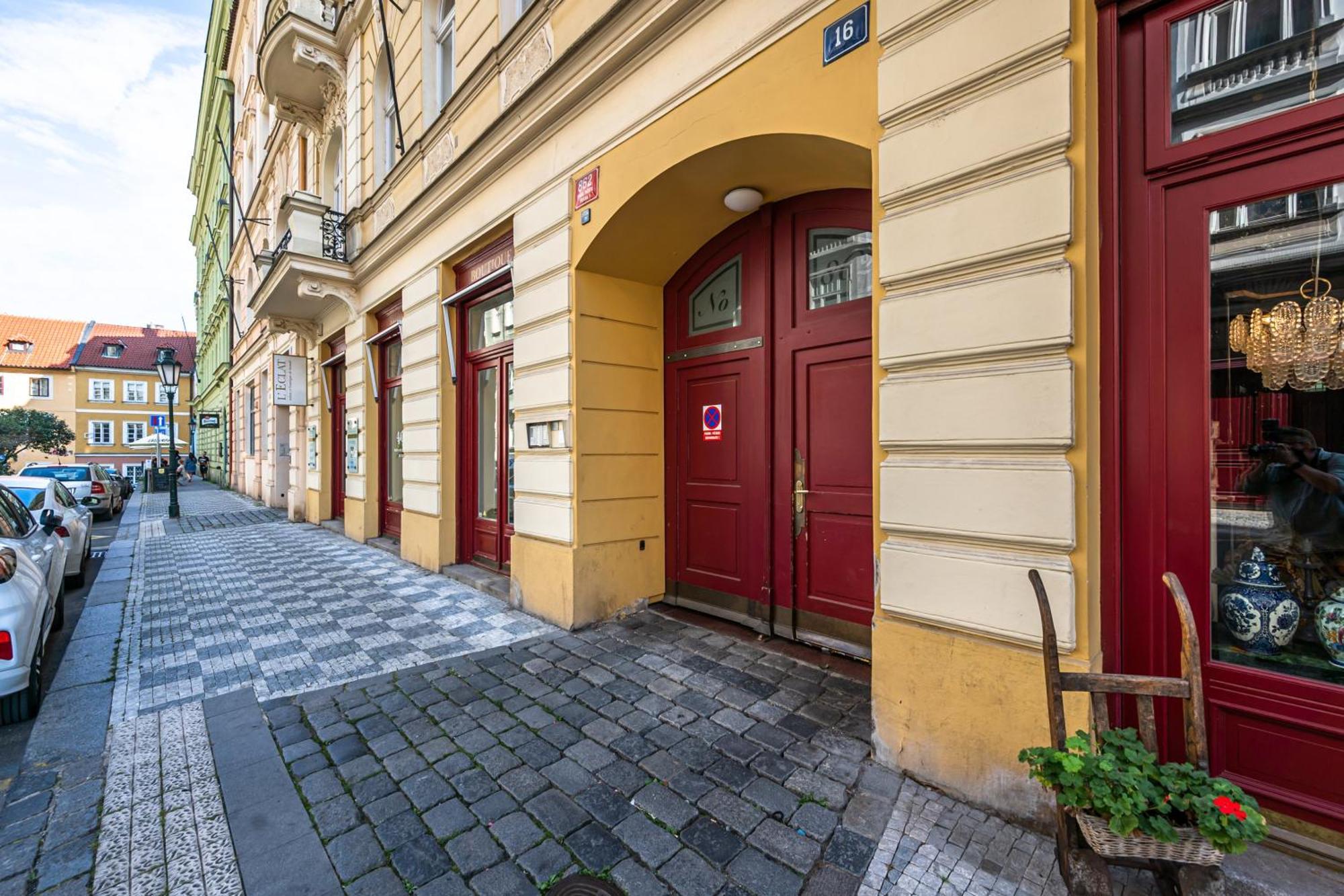 Wishlist Residences - Old Town Square Apartmán *
