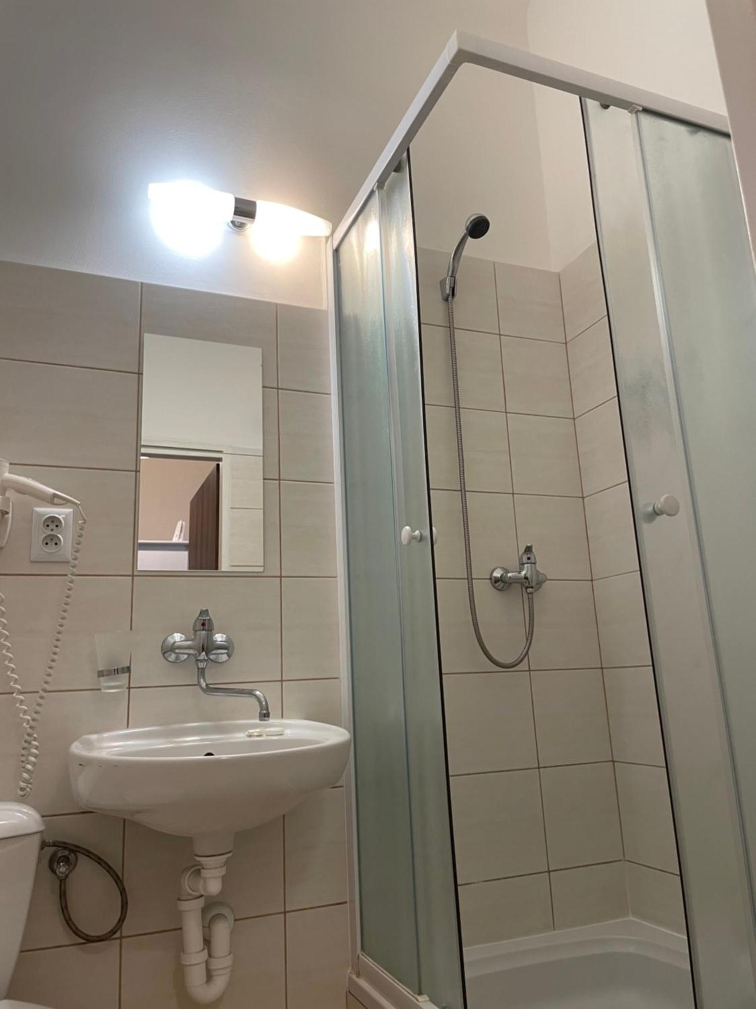 Gallery Sis Hotel
