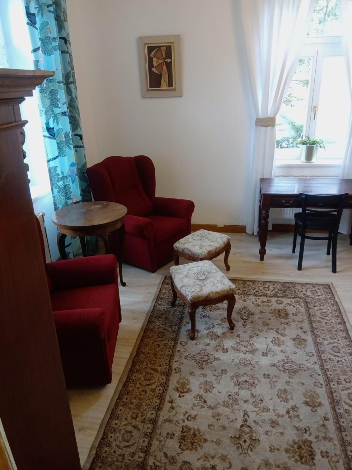 Historic Apartment *