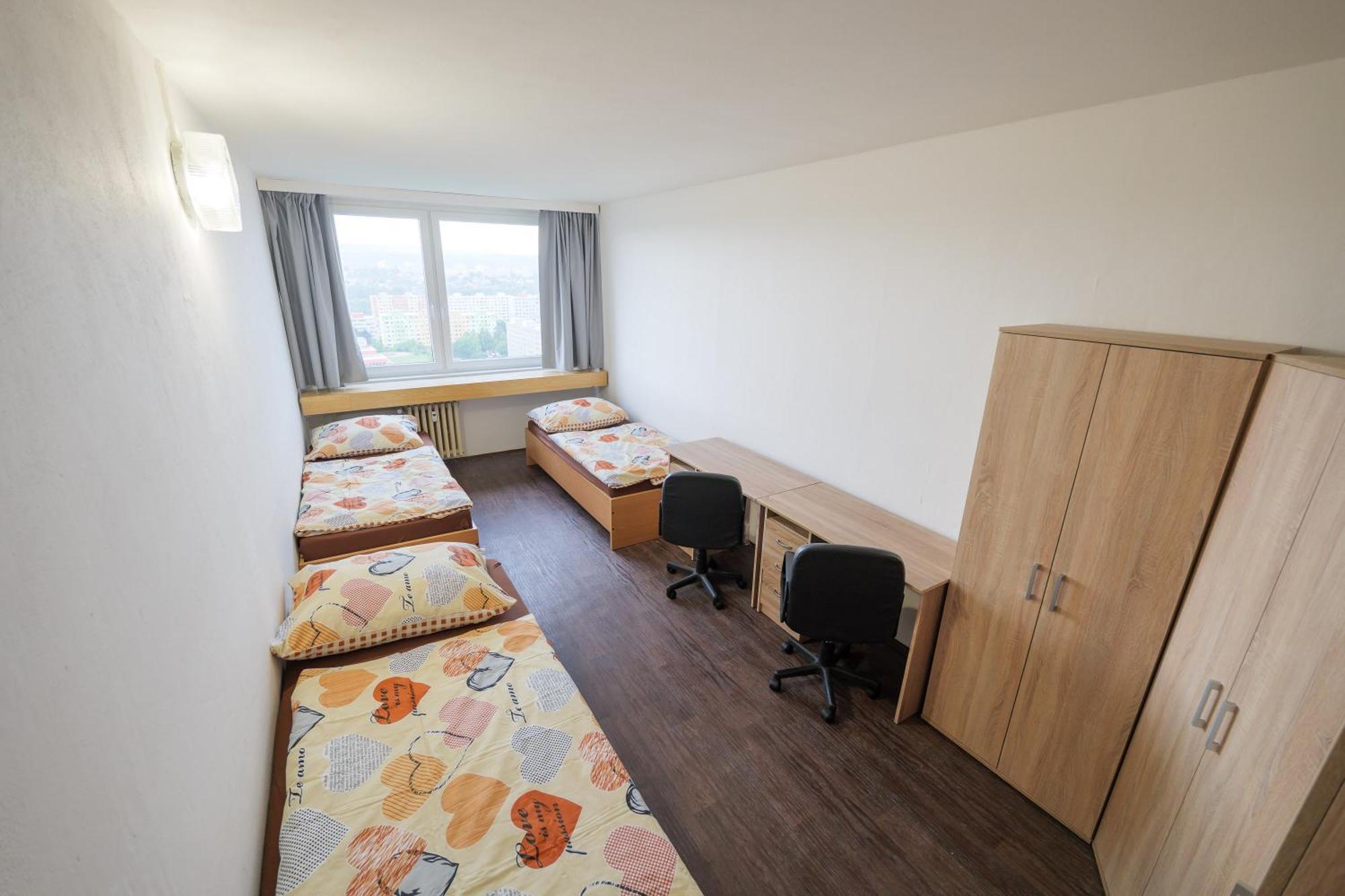 Tvm Tower Modrany Vandrarhem Prag