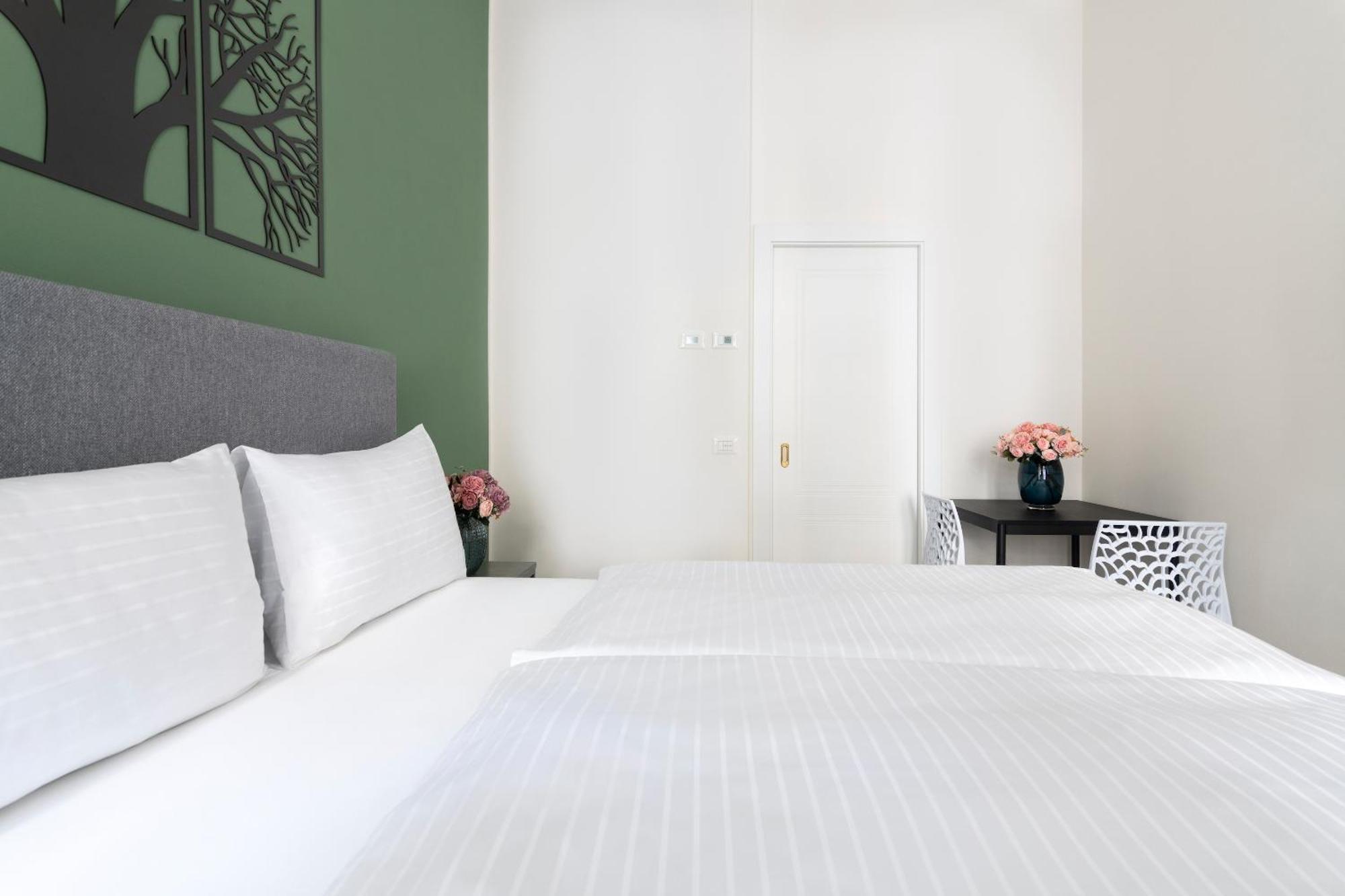 Kinsky Garden And By Dwellfort 4*