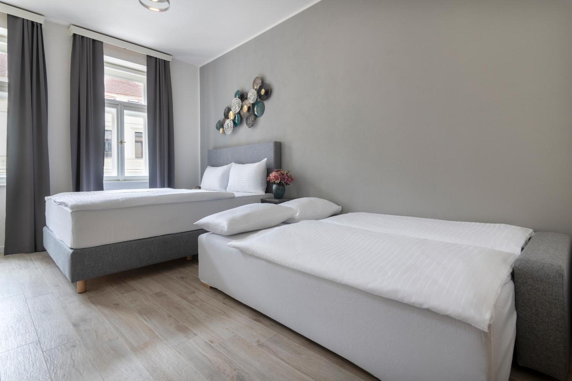 Kinsky Garden And By Dwellfort 4* Prag