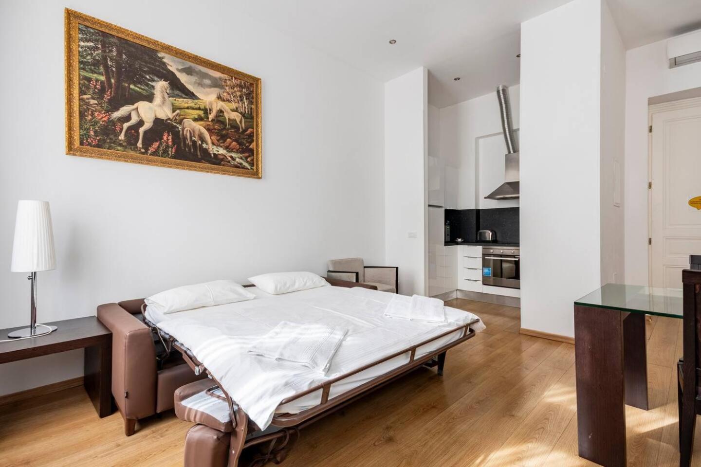Place Of Grace - 50 Meters From Dancing House Apartment Prag
