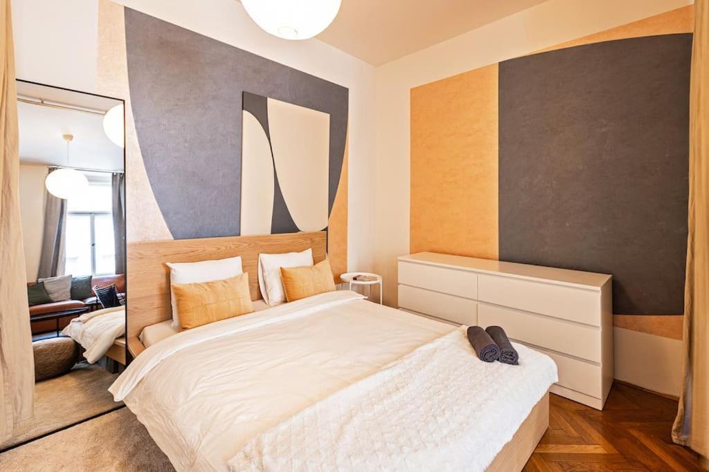 Unique Stylish - L3 * Prag