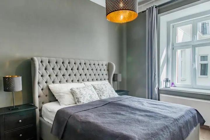 Luxury At Centre Andel! Apartment
