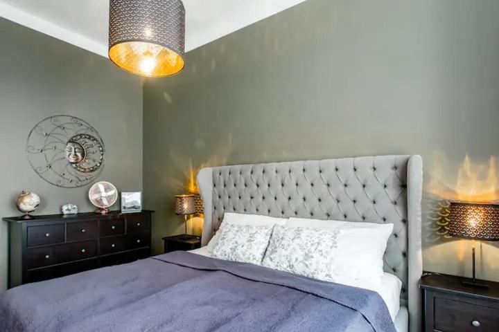 Apartment Luxury At Centre Andel! *