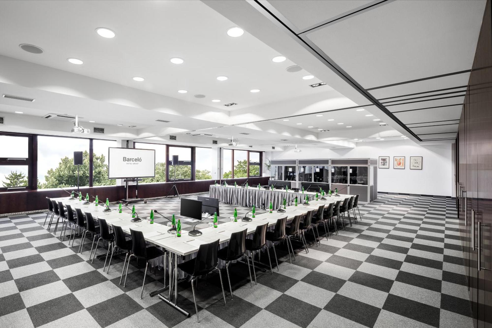 Occidental Hotell 4*