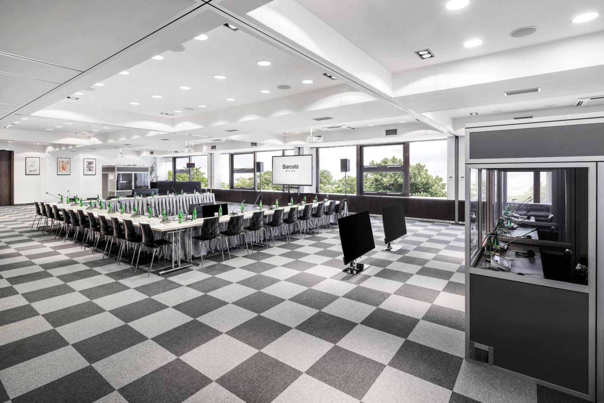 Hotell Occidental 4*