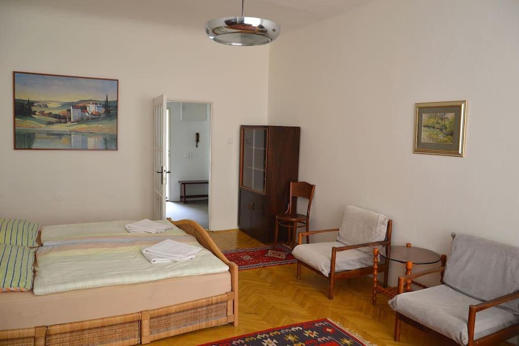 Old Town Herberghaus, 250m To Charles Bridge * Prag