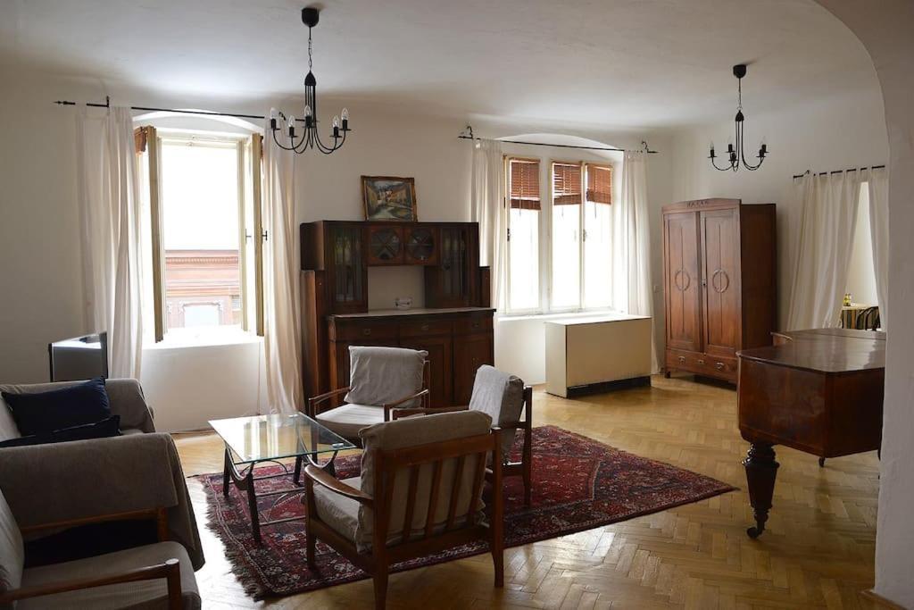 Old Town Herberghaus, 250m To Charles Bridge Apartment Prag