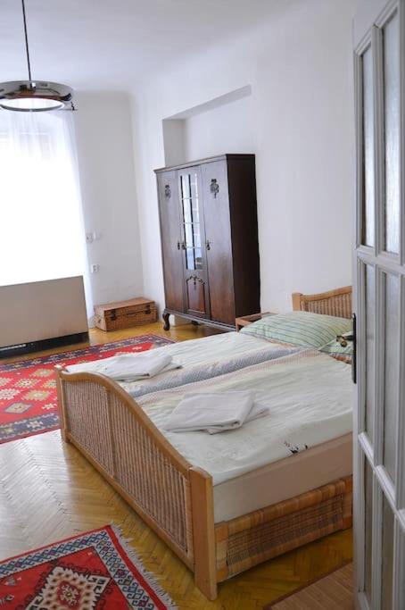 Old Town Herberghaus, 250m To Charles Bridge Apartment *