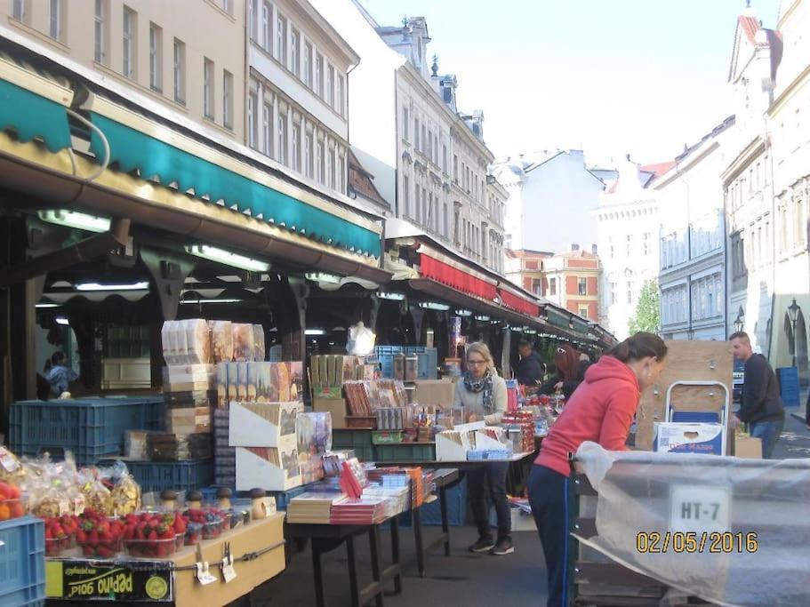 Old Town Herberghaus, 250m To Charles Bridge *