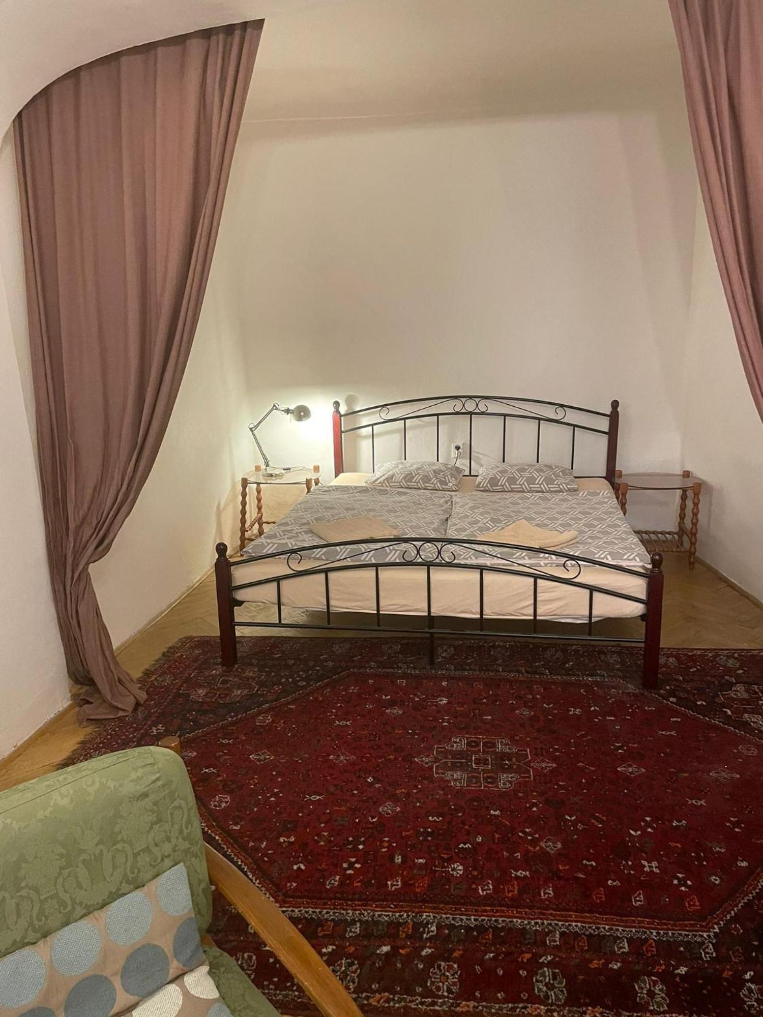 Apartment Old Town Herberghaus, 250m To Charles Bridge