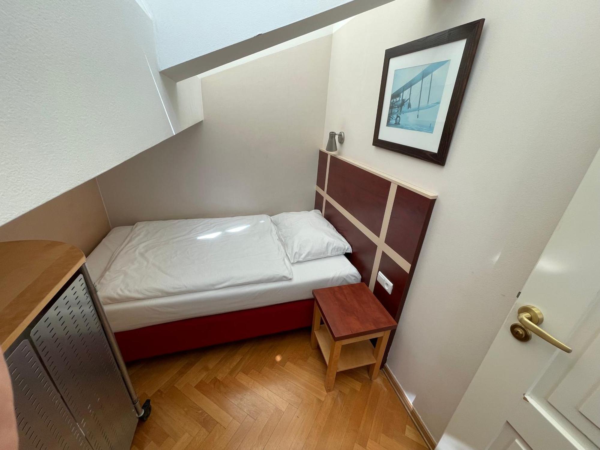 Hotell Ea Julis Prag