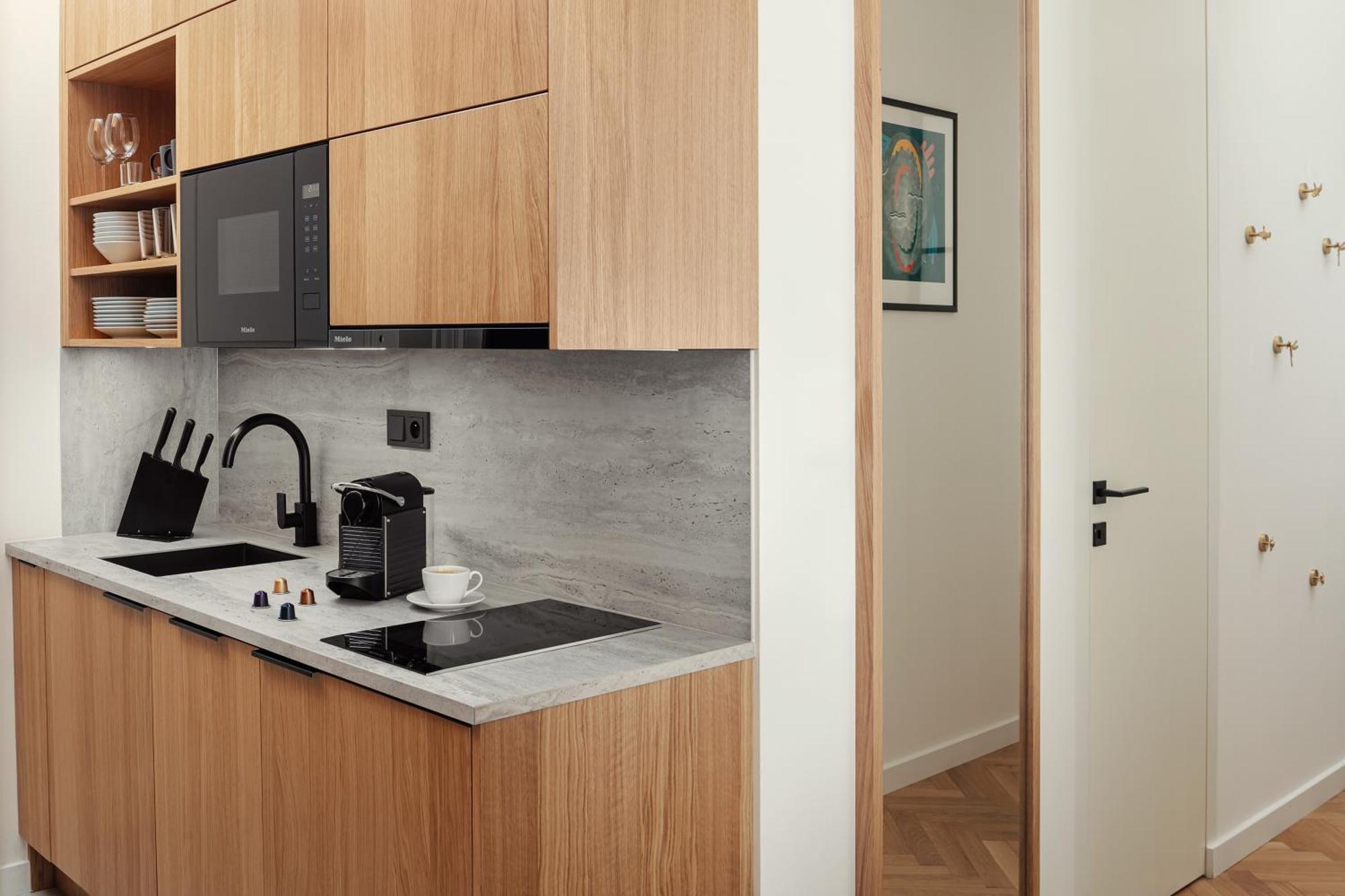 R16 Residences Aparthotel