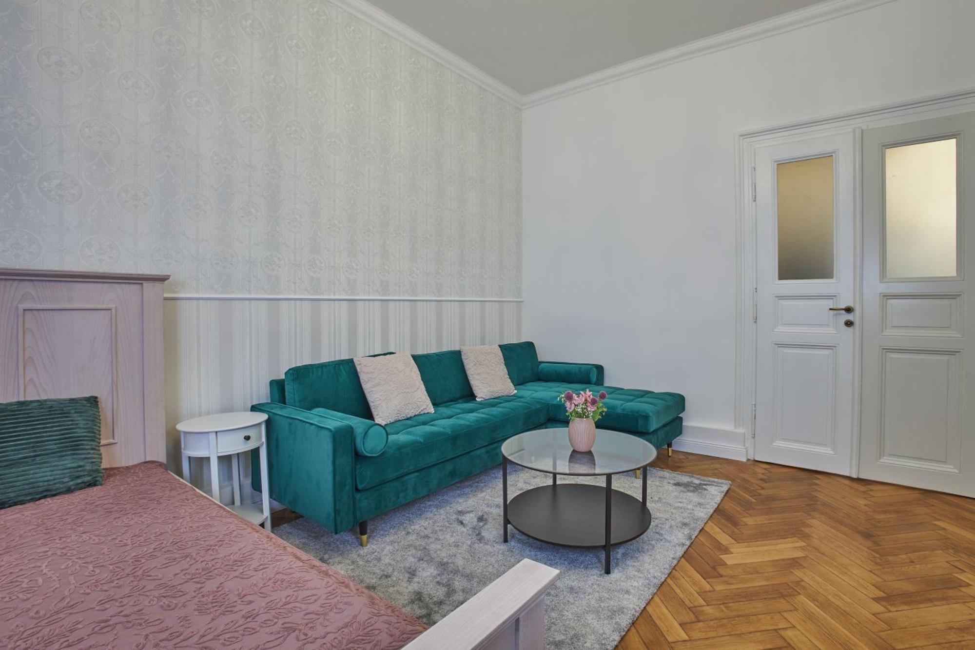 National Theatre Elegance Aparthotel Praha